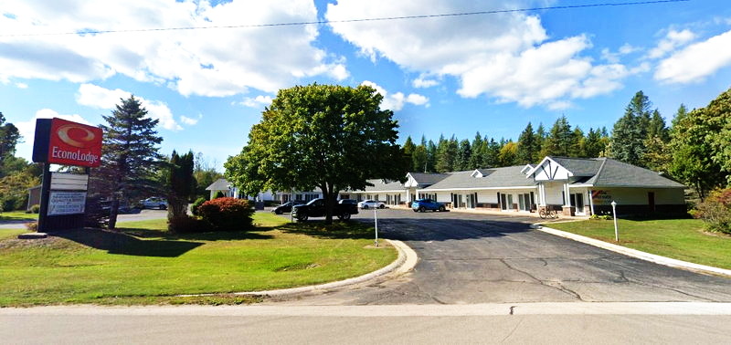 Econo Lodge Lakeshore (Maple Leaf Motel) - Street View (newer photo)